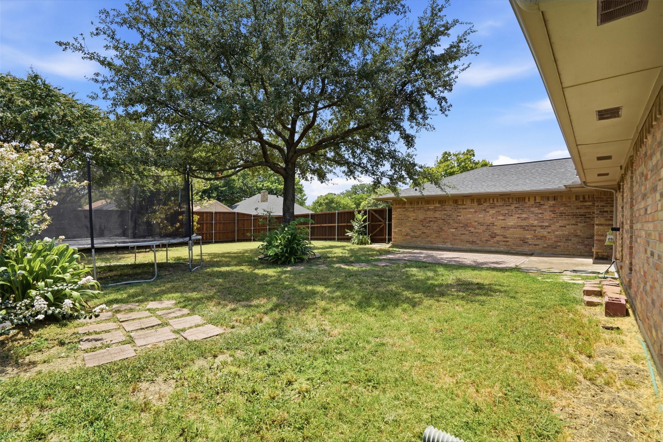 1000 Lexington Drive