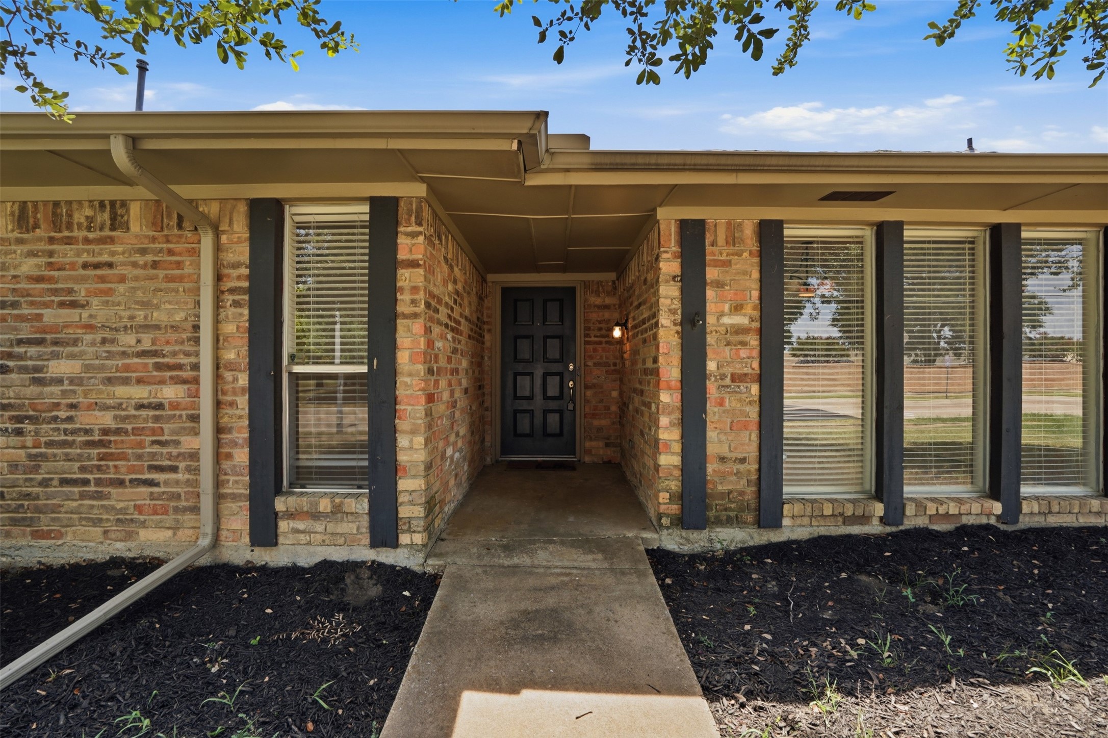 1000 Lexington Drive