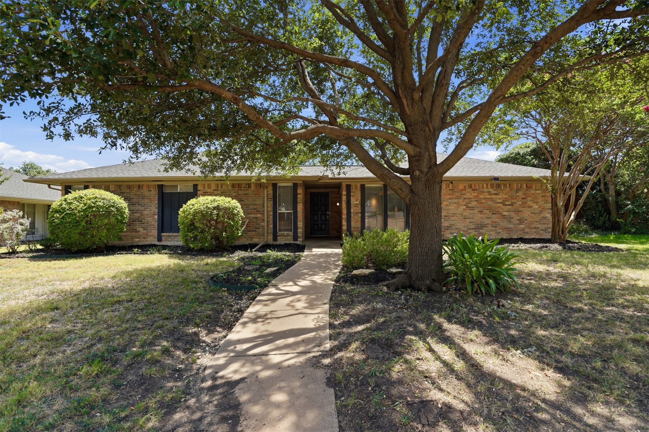 1000 Lexington Drive