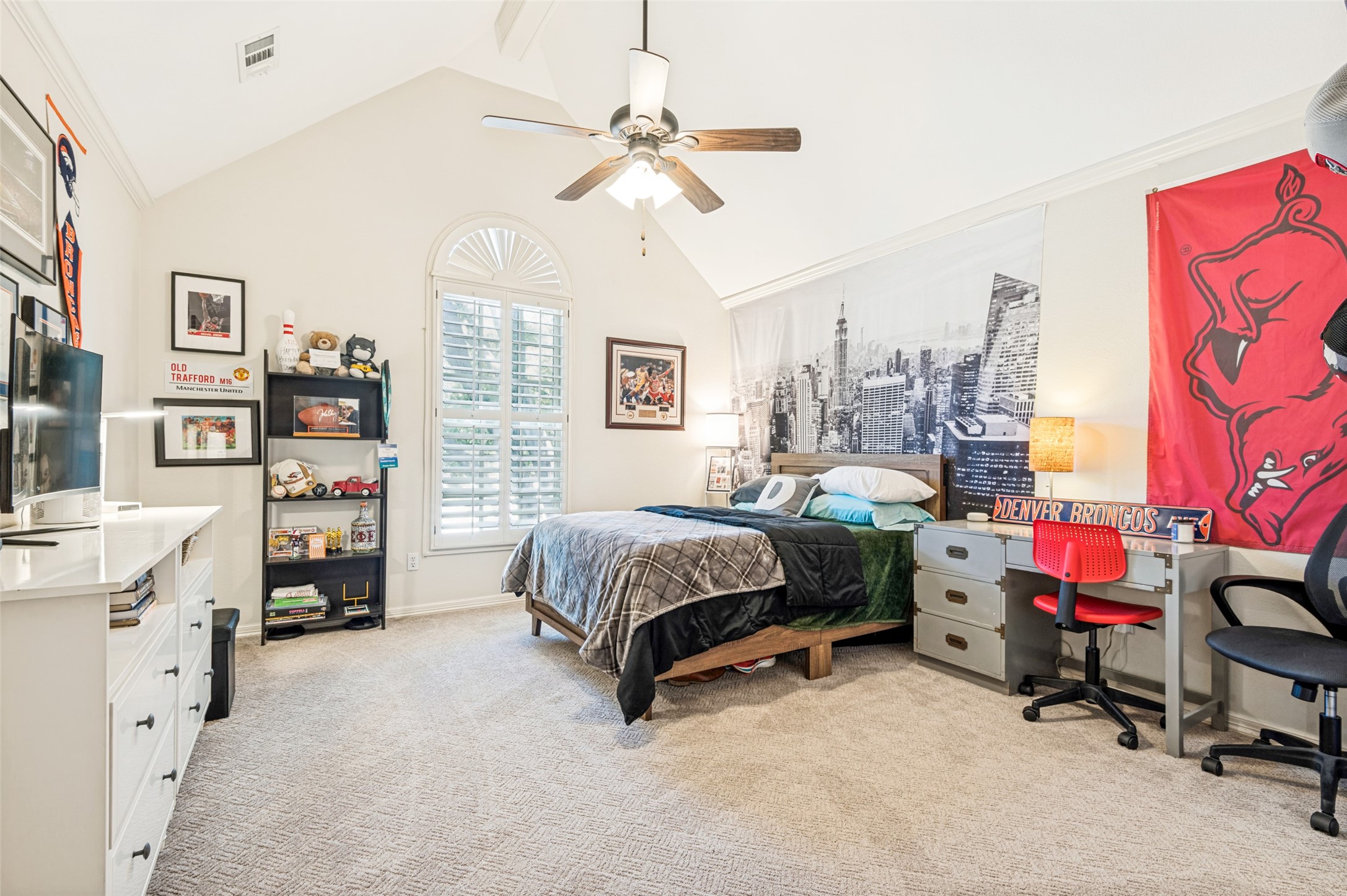 261 Candlelight Cove