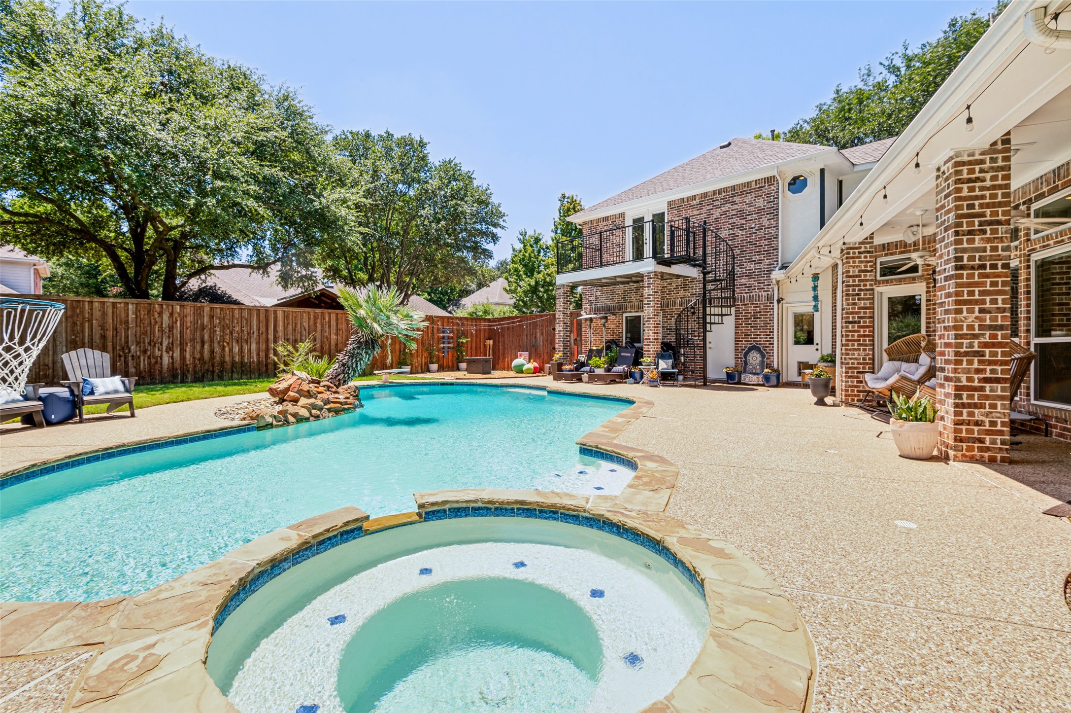 261 Candlelight Cove