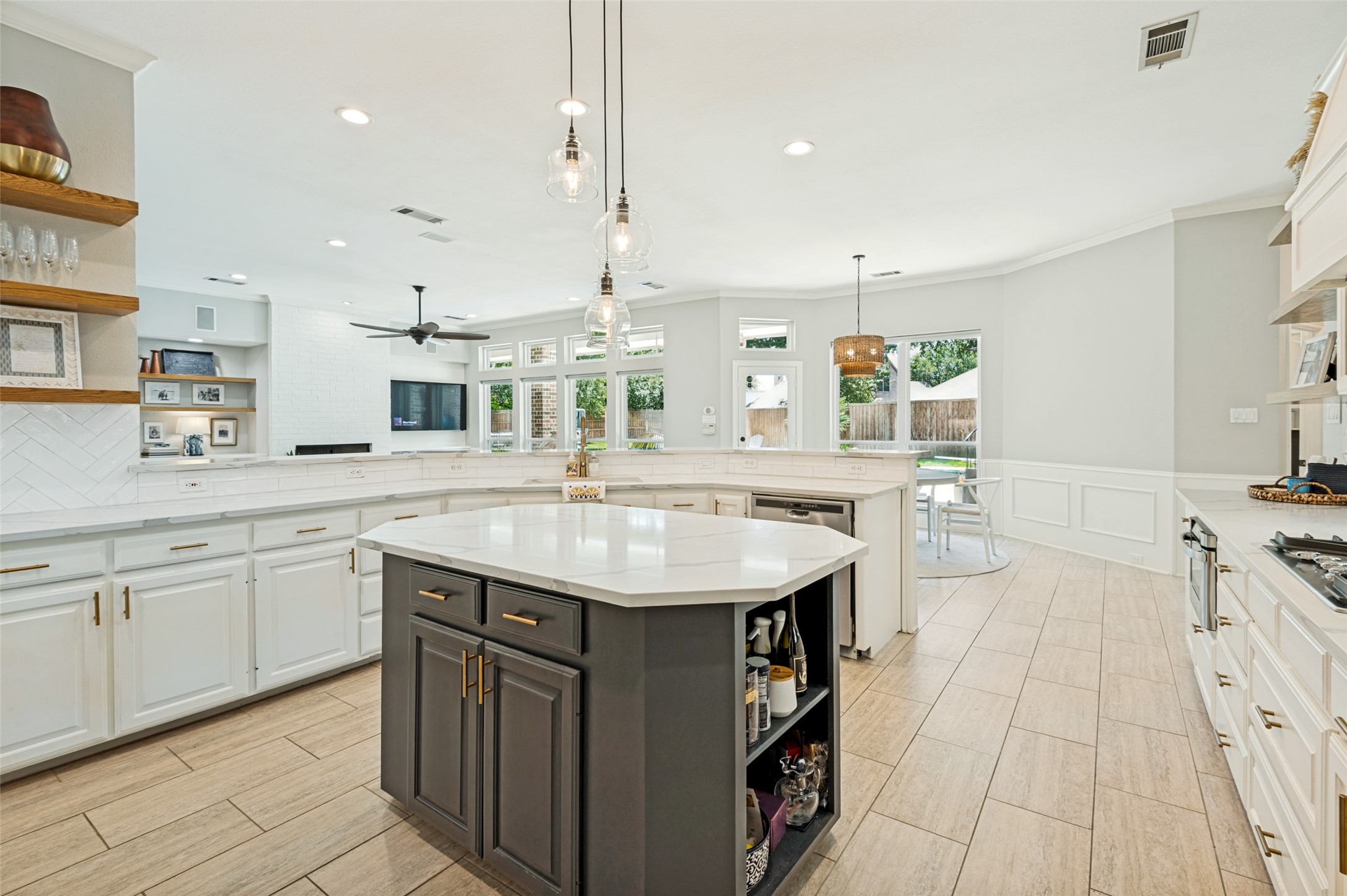 261 Candlelight Cove
