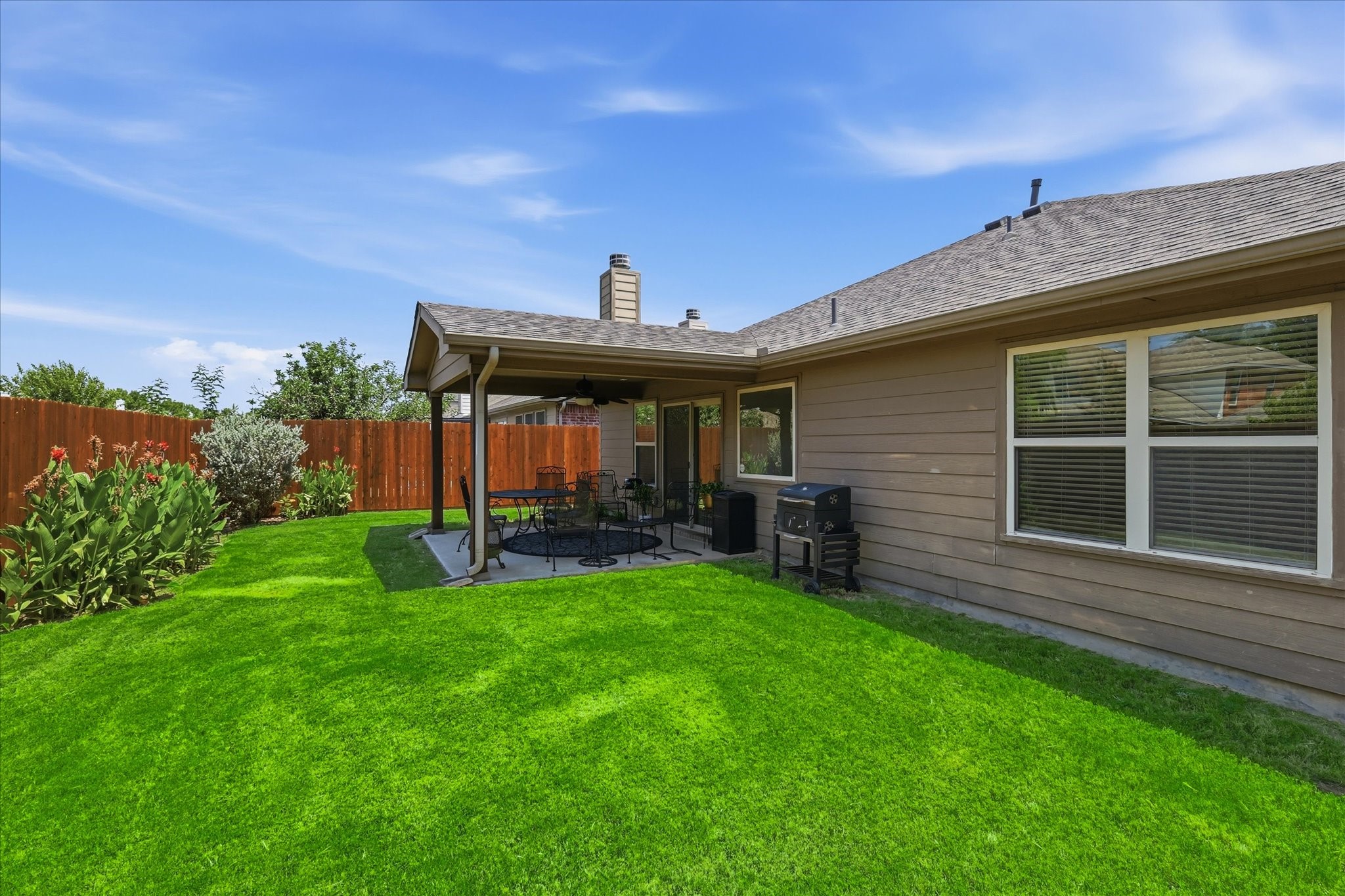 8845 Golden Sunset Trail