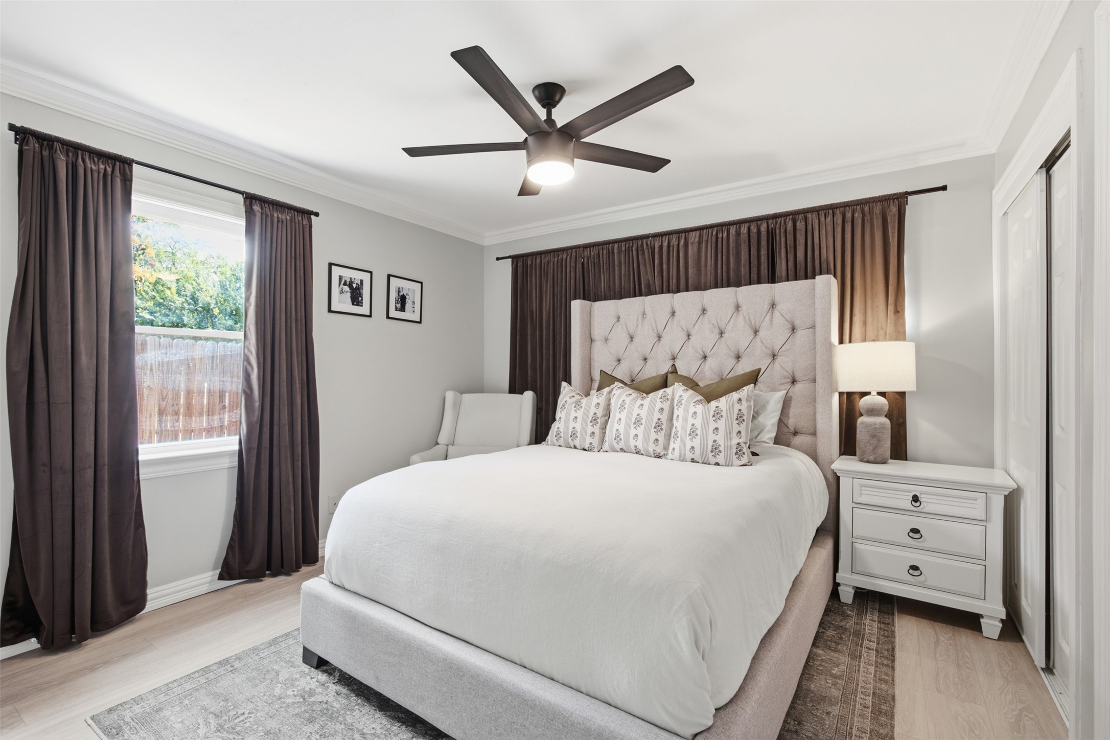 433 La Salle Drive