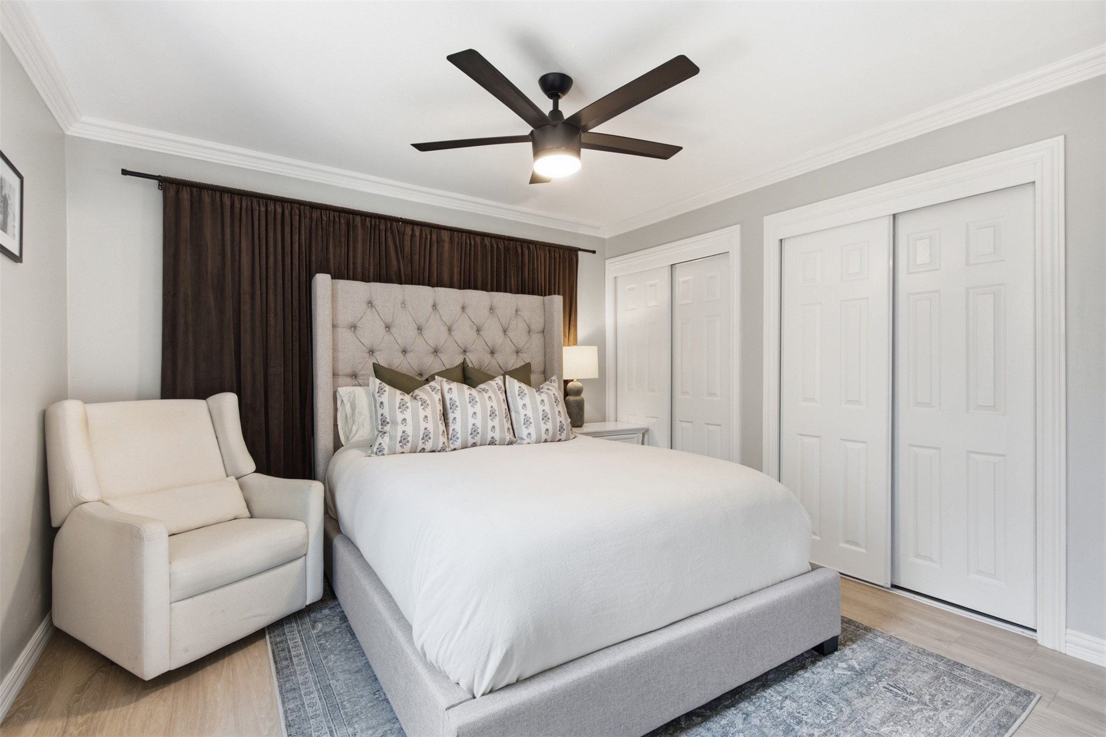 433 La Salle Drive