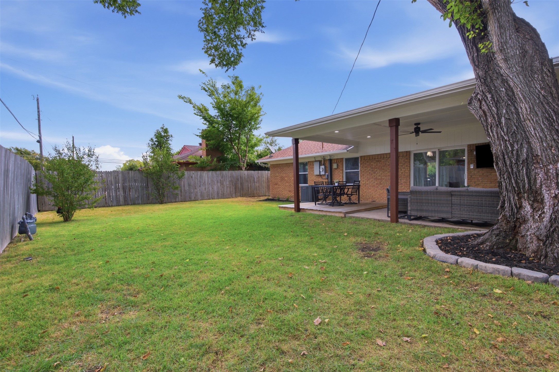 433 La Salle Drive