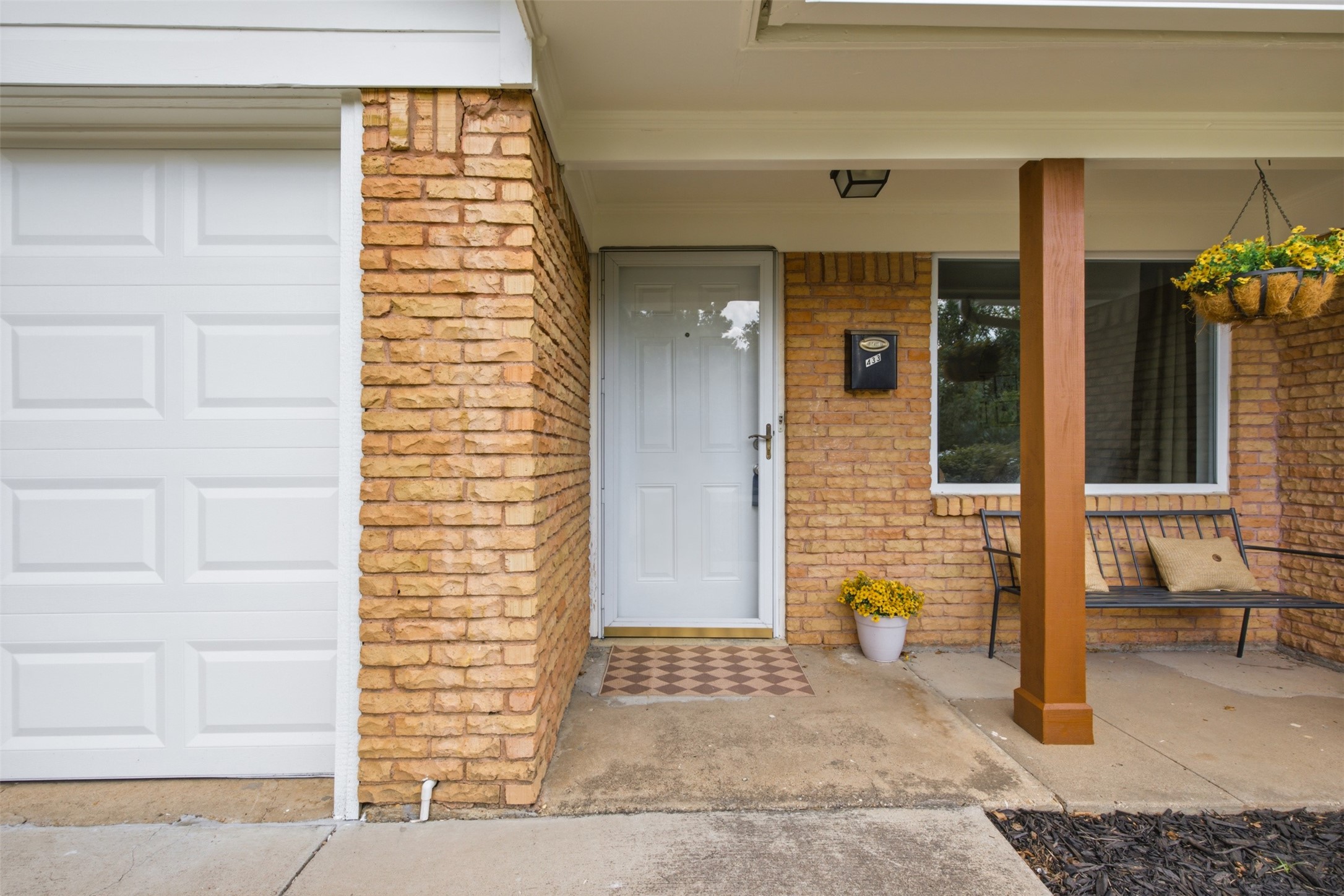 433 La Salle Drive