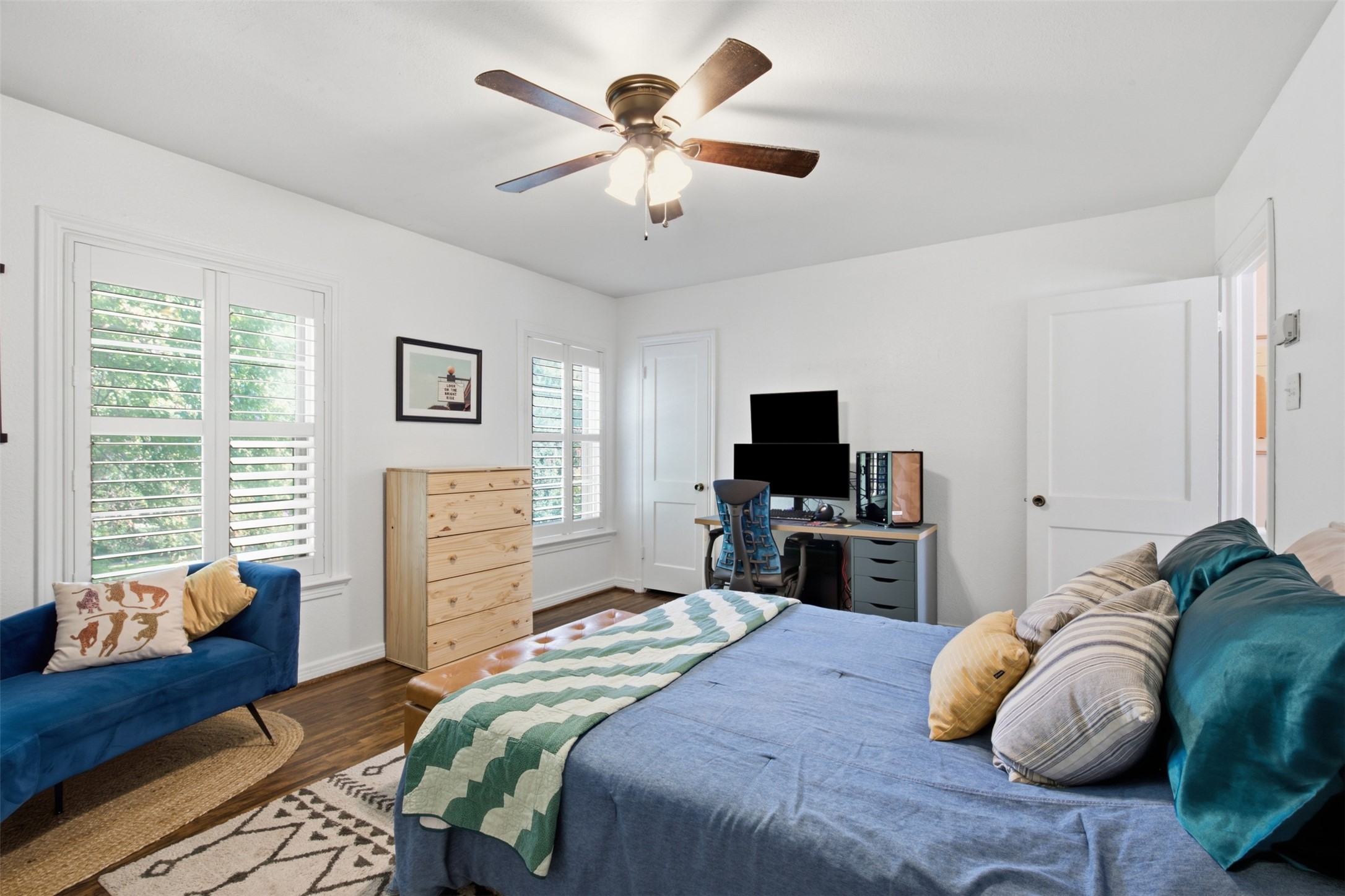 6355 Oriole Drive 6355