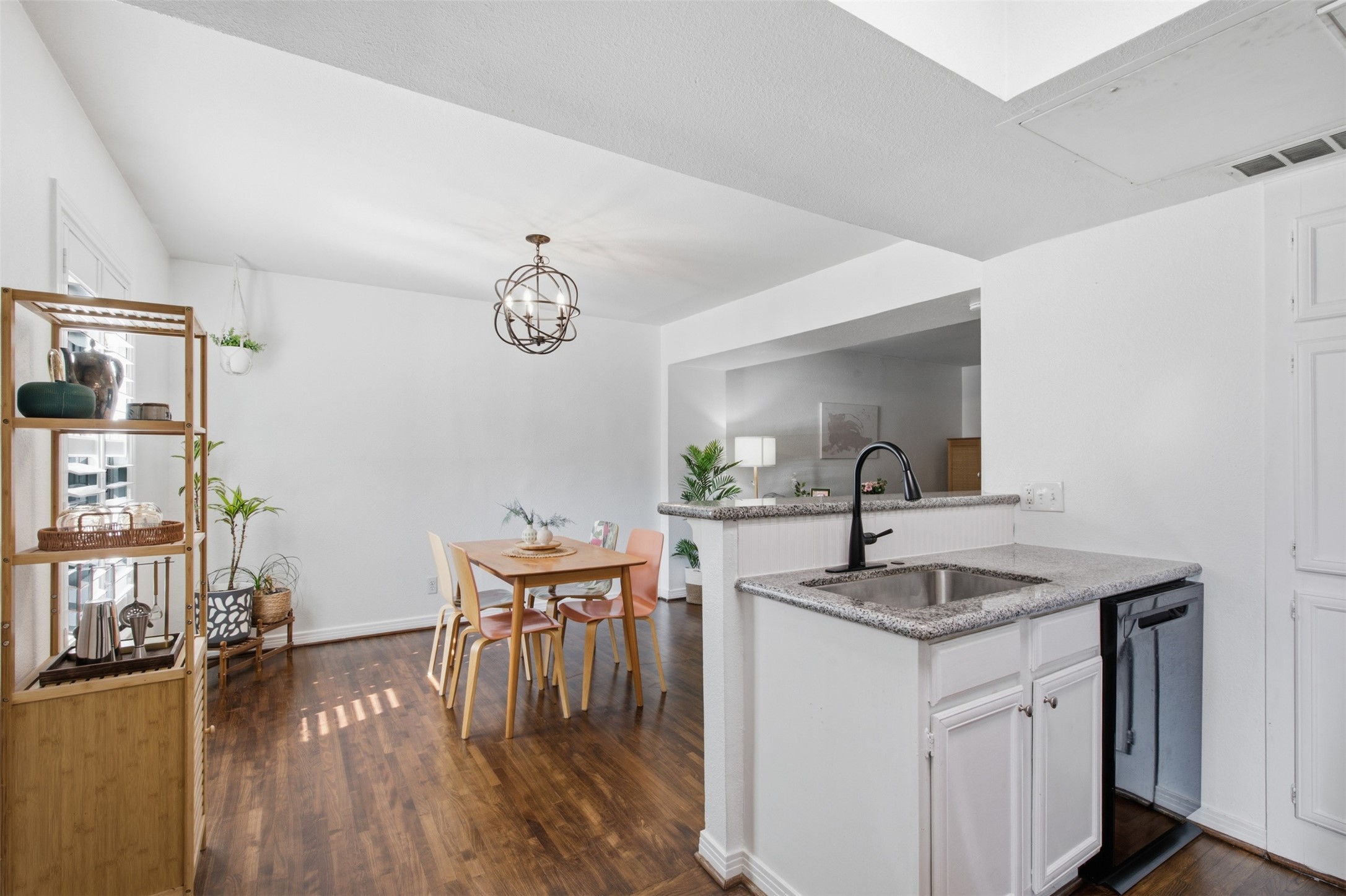 6355 Oriole Drive 6355