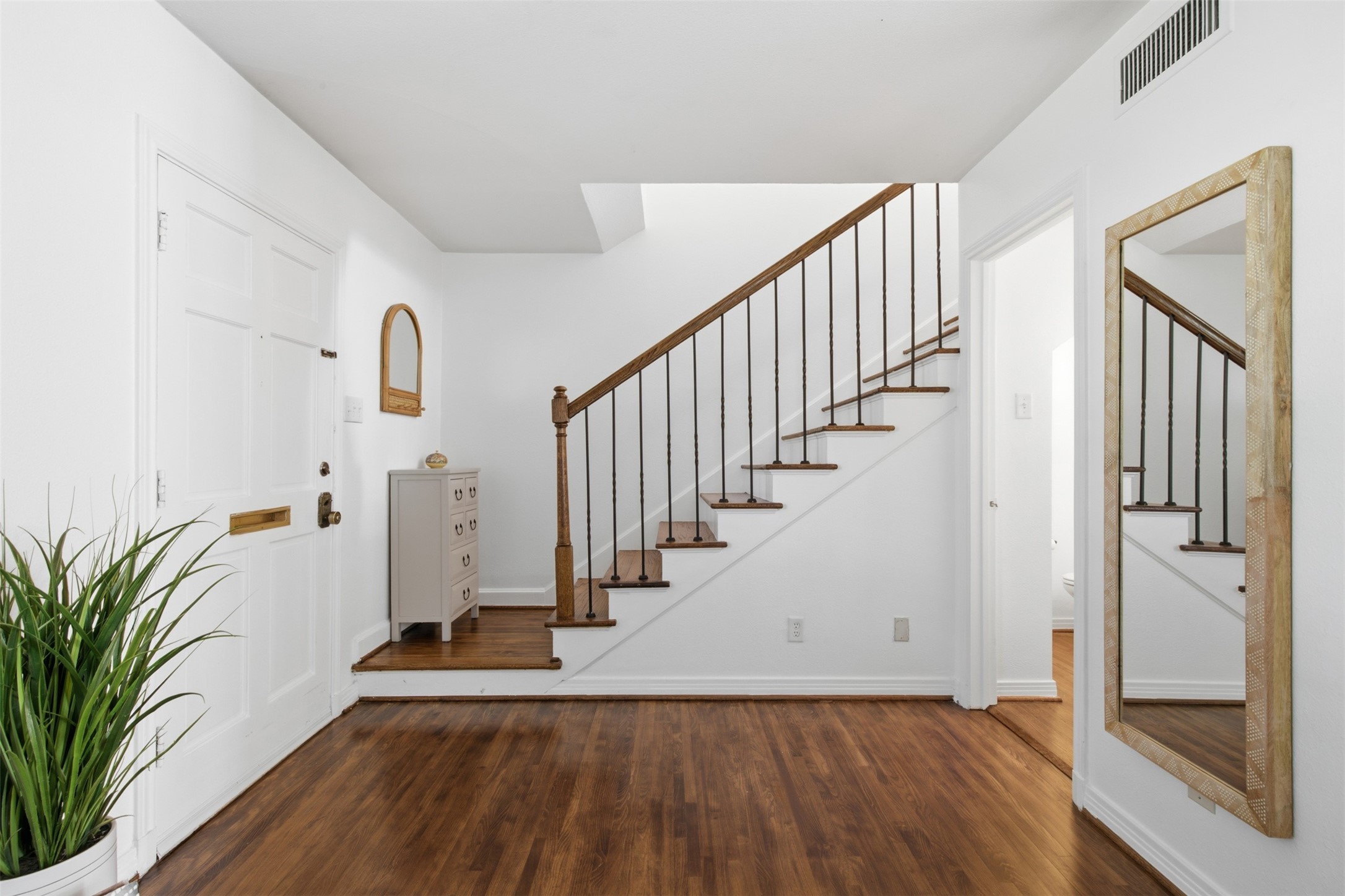 6355 Oriole Drive 6355