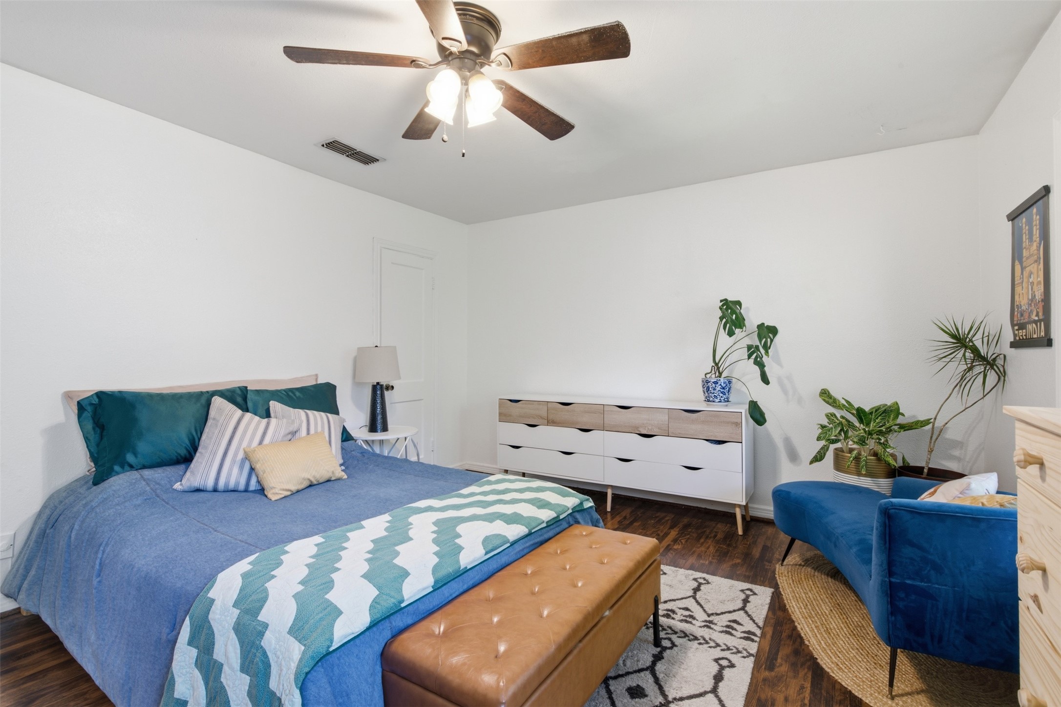 6355 Oriole Drive 6355