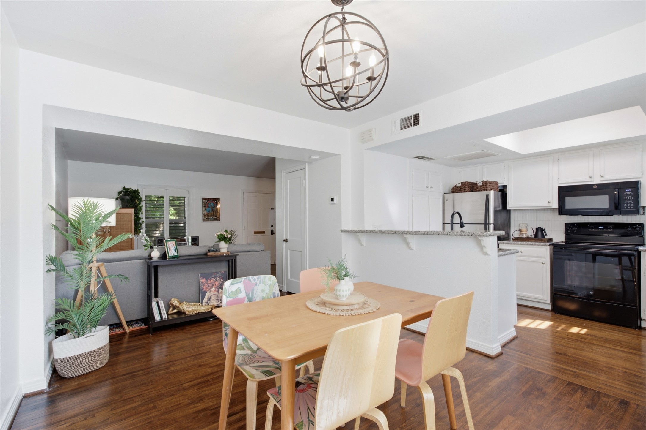 6355 Oriole Drive 6355