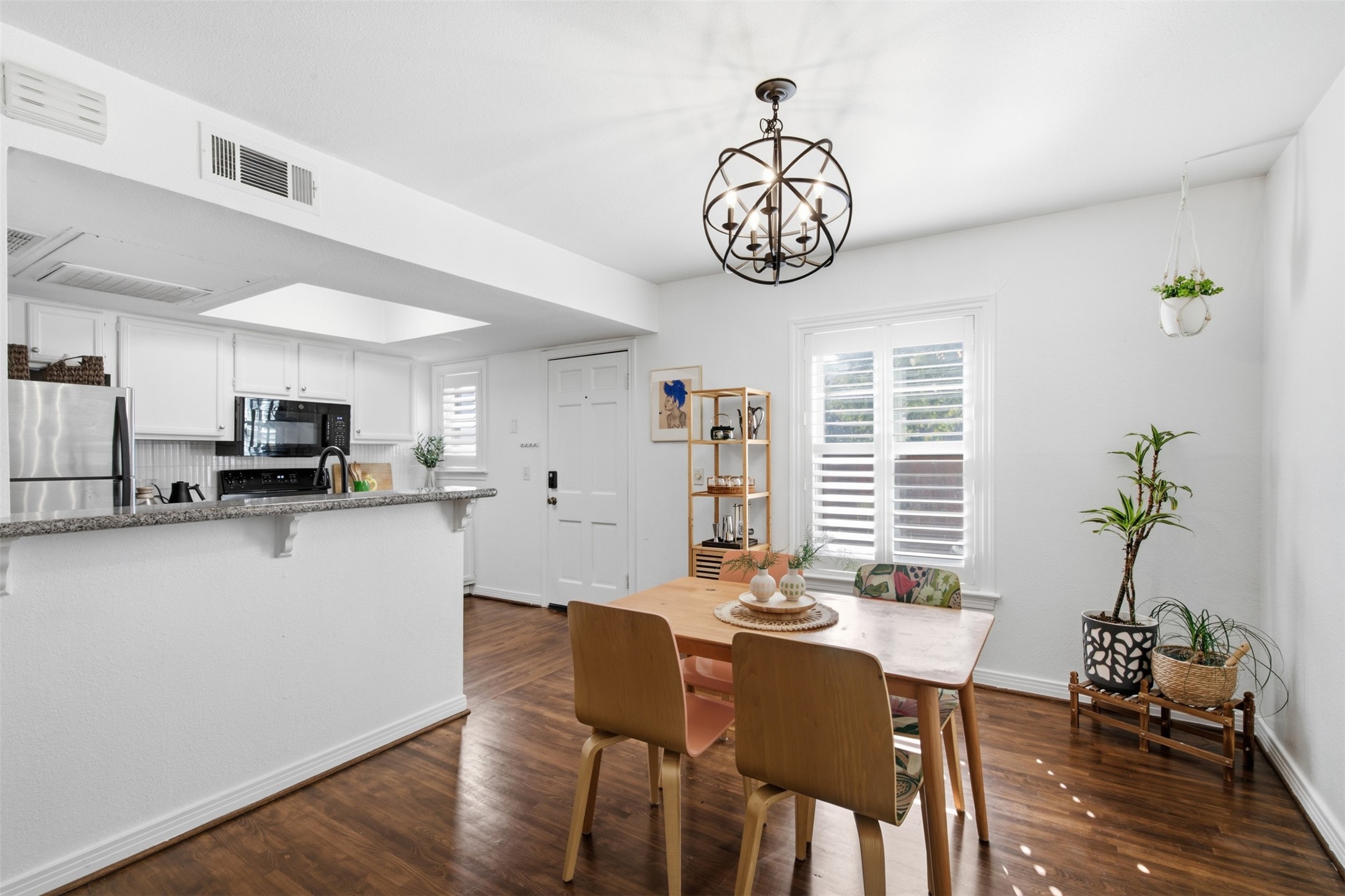 6355 Oriole Drive 6355