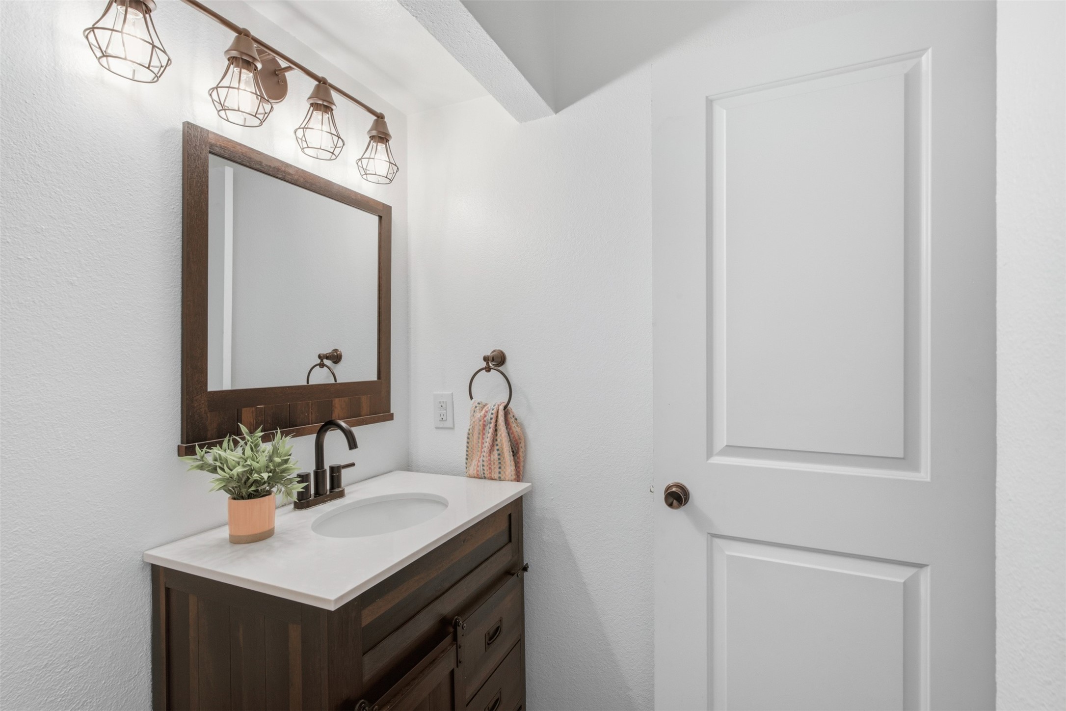 6355 Oriole Drive 6355