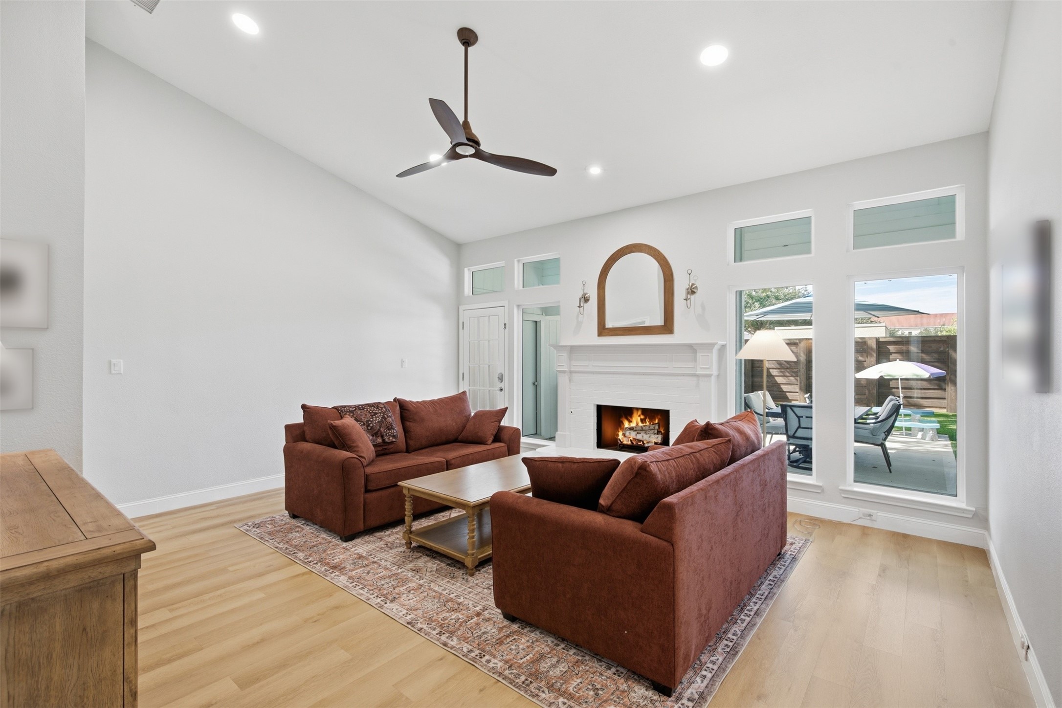 121 Lansdowne Circle