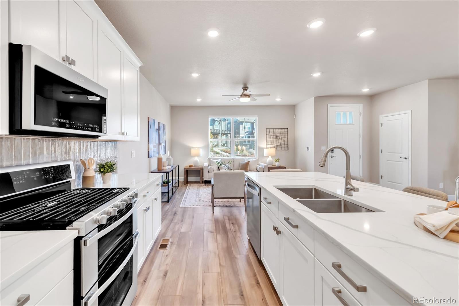 8275 Hunts Peak Street