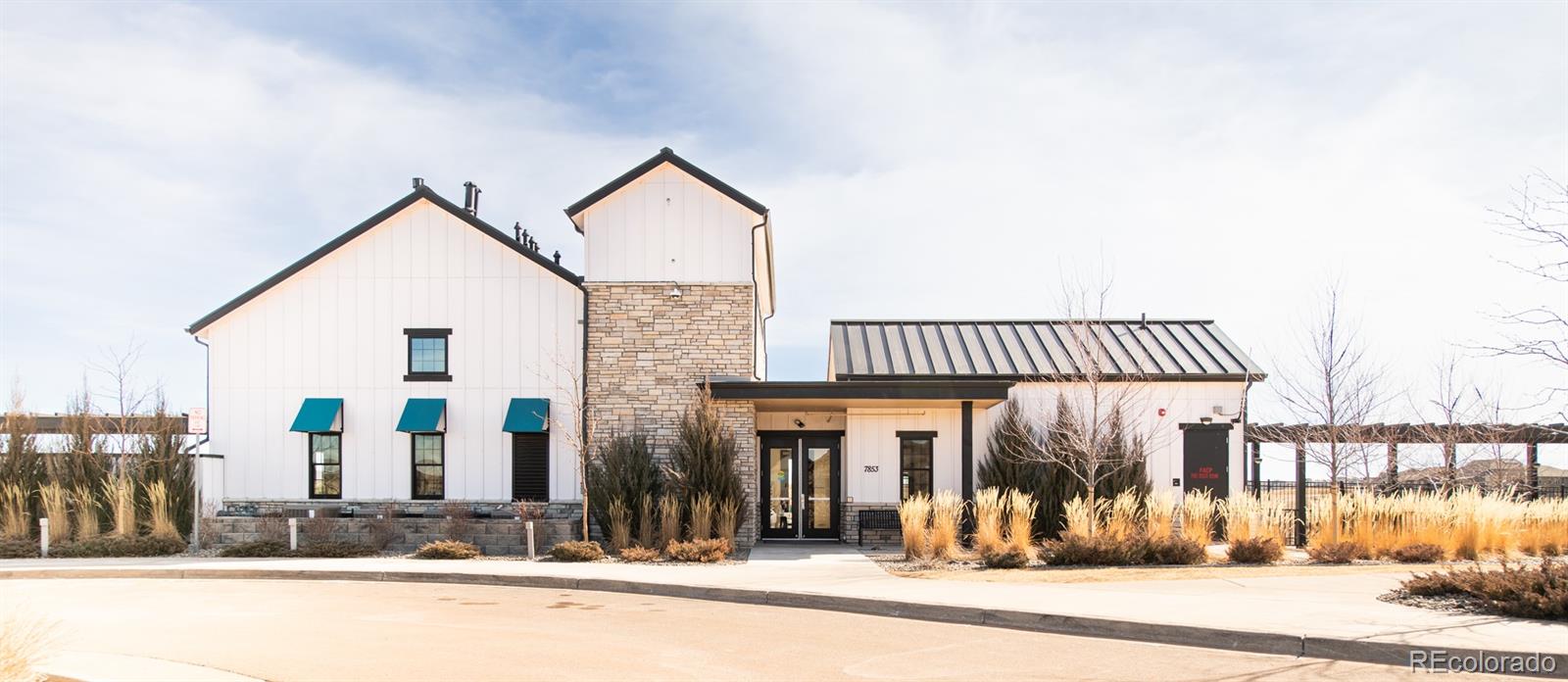 8275 Hunts Peak Street