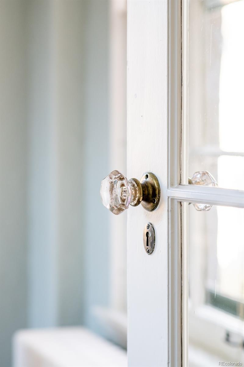 2057 Clermont Street