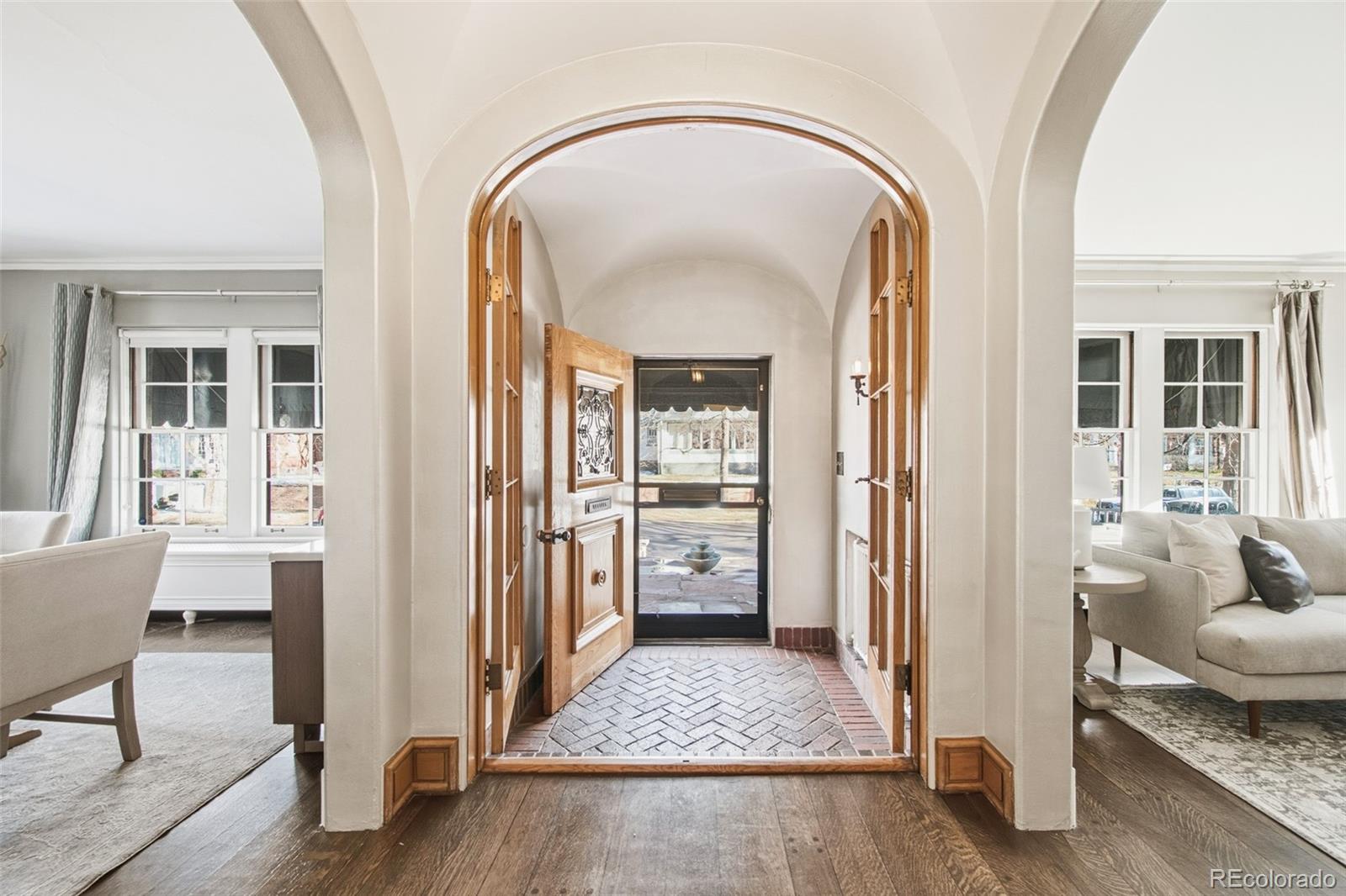 2057 Clermont Street