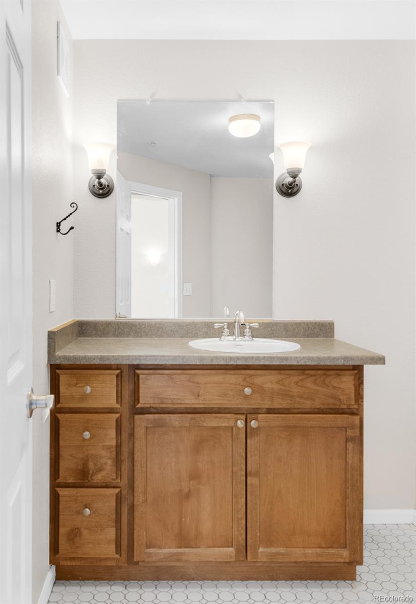 3854 S Dayton Way Unit: 304