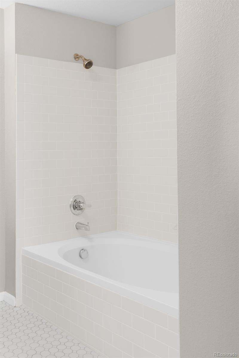 3854 S Dayton Way Unit: 304