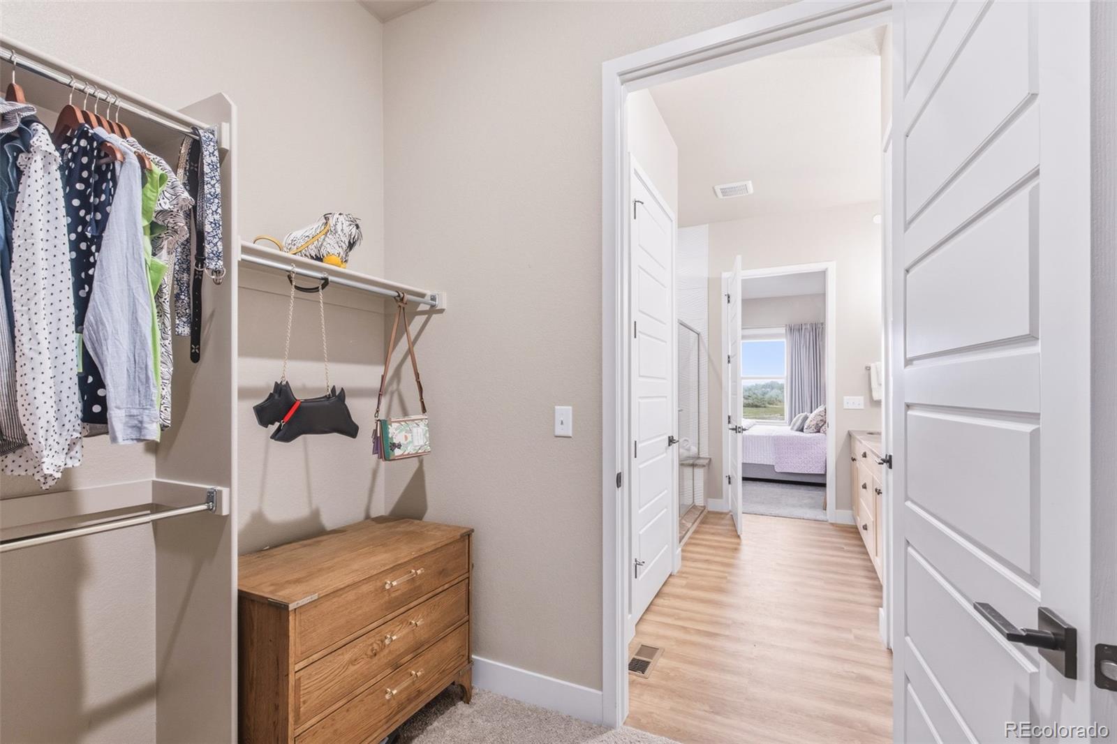 837 W 129th Place
