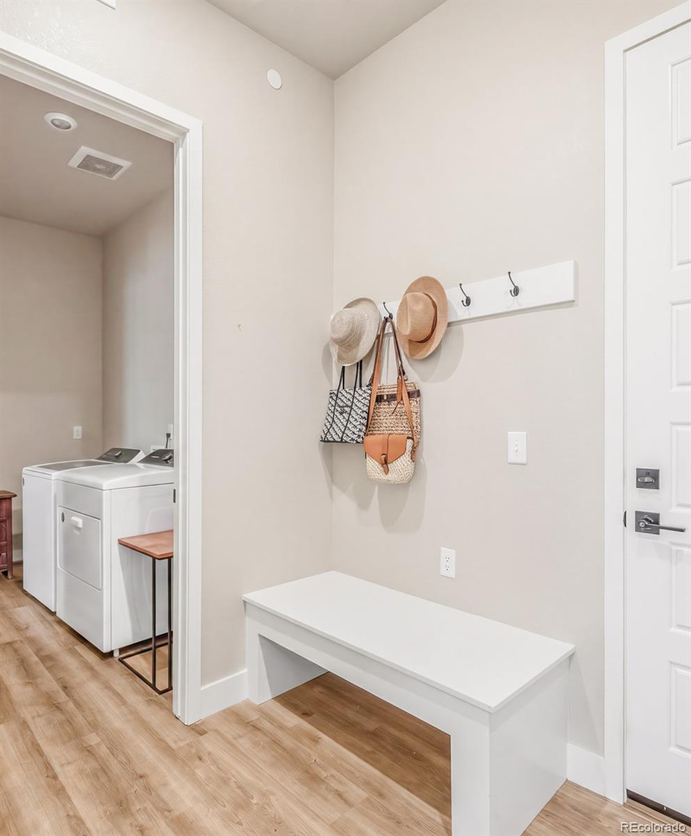 837 W 129th Place