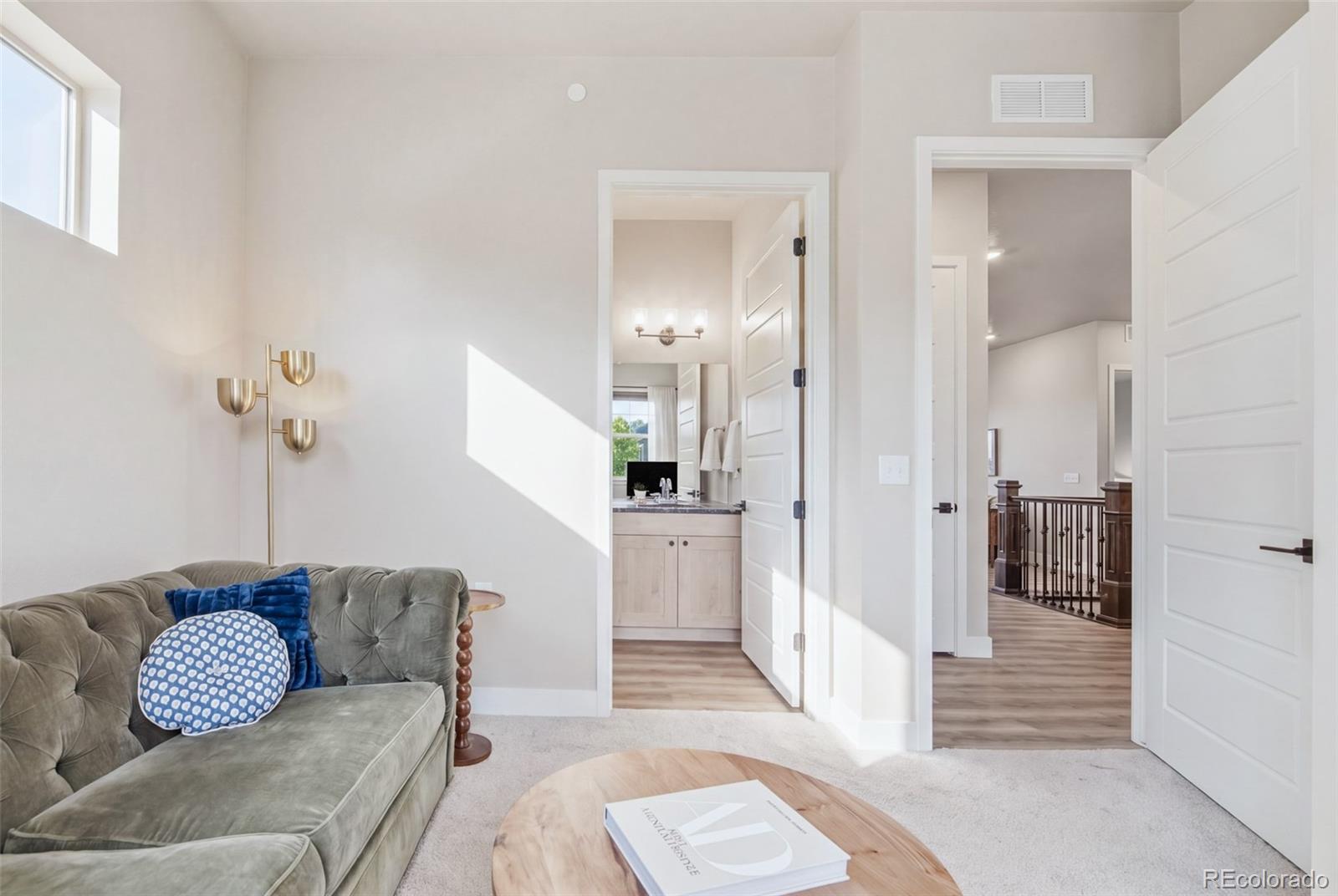 837 W 129th Place