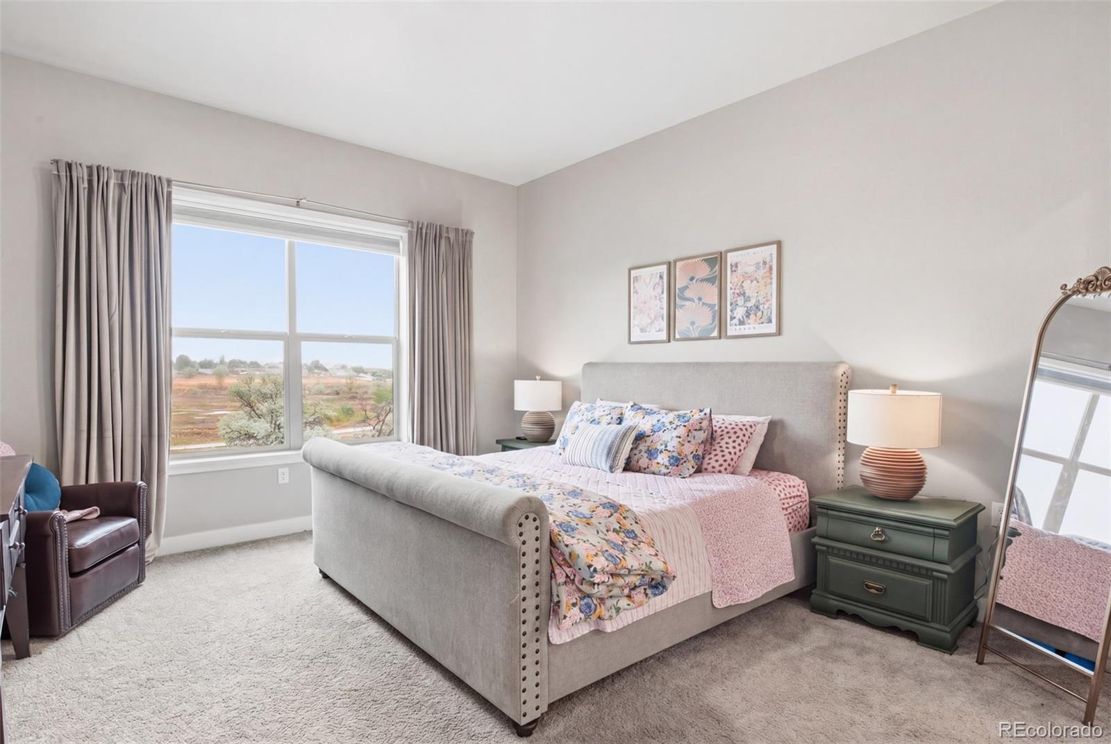 837 W 129th Place