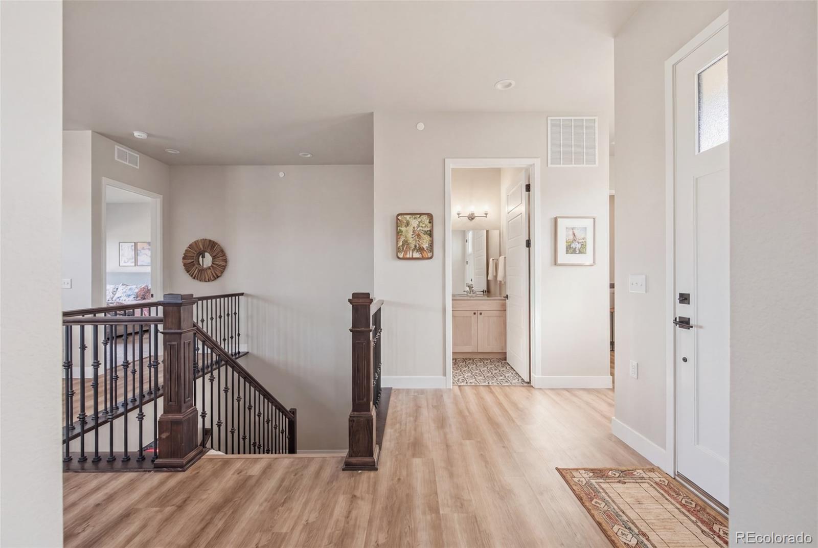 837 W 129th Place