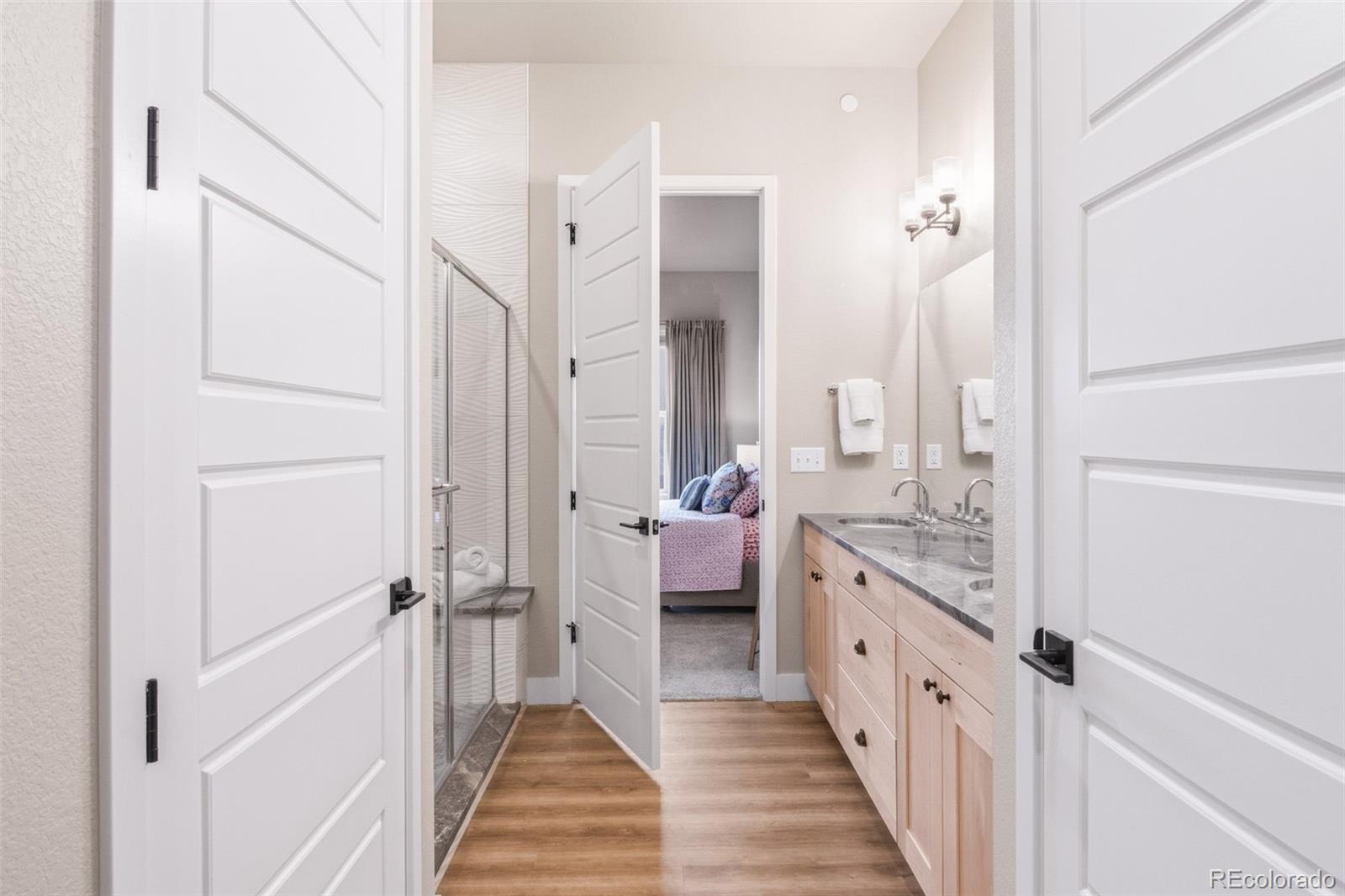 837 W 129th Place