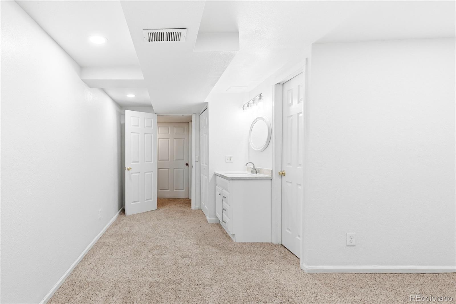 10846 Victorian Drive