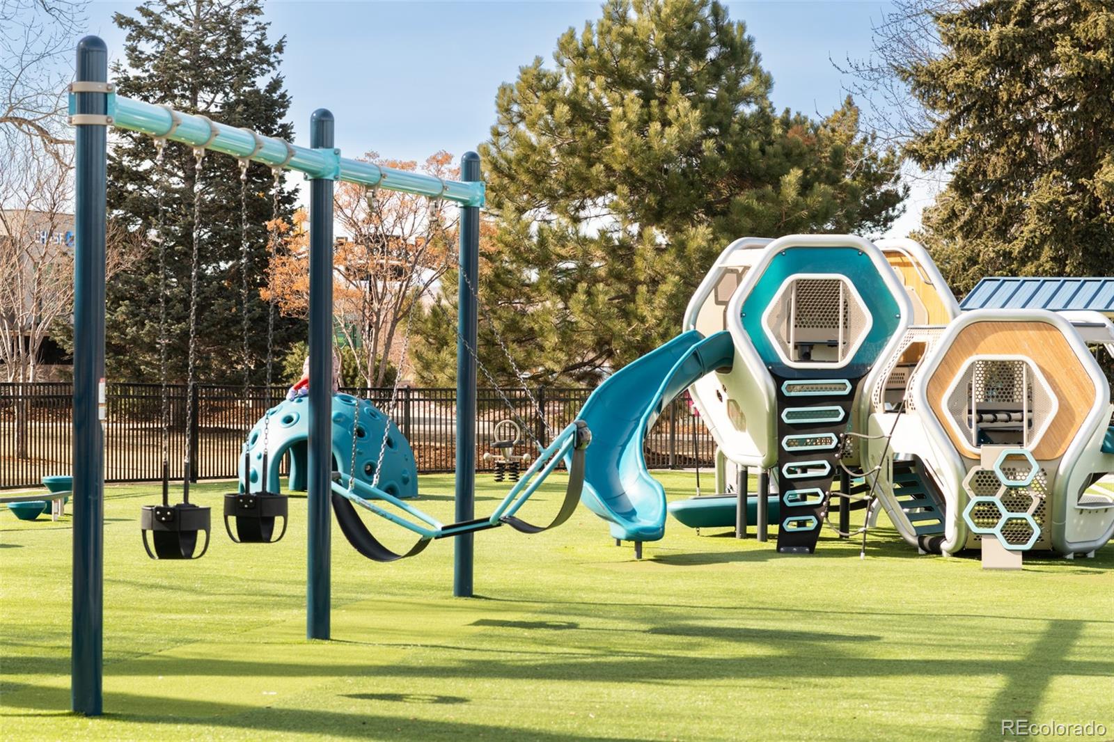 10846 Victorian Drive