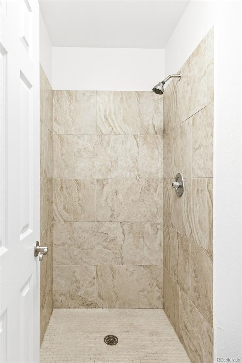 10846 Victorian Drive