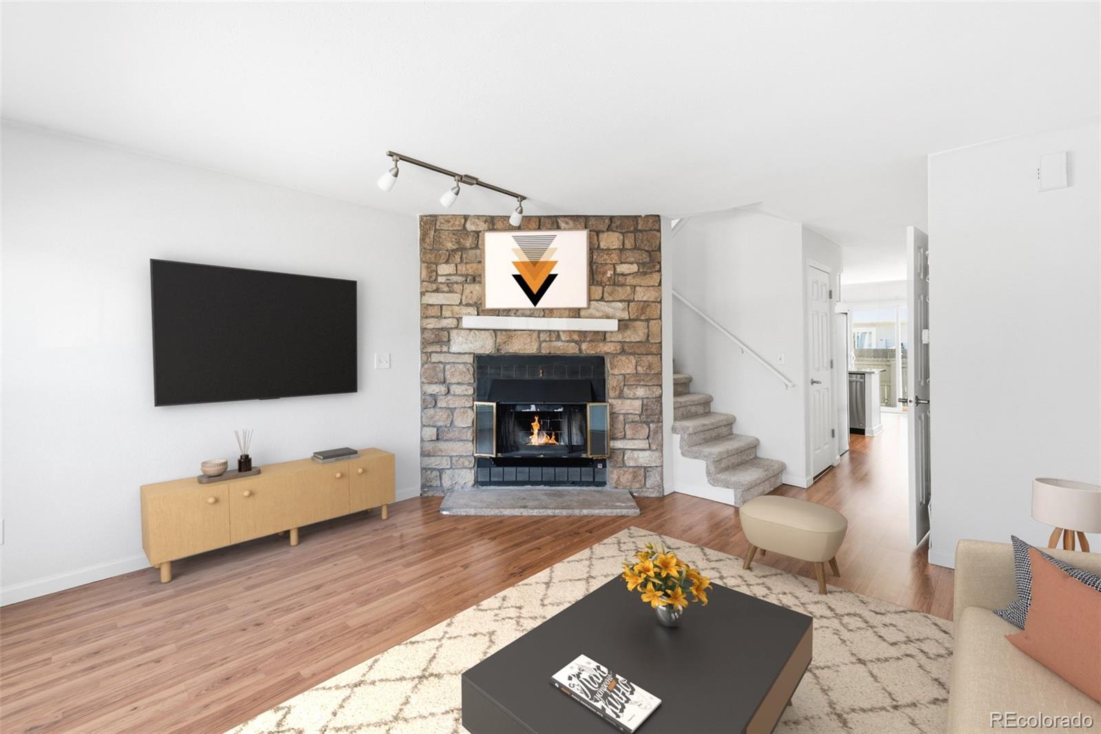 10846 Victorian Drive