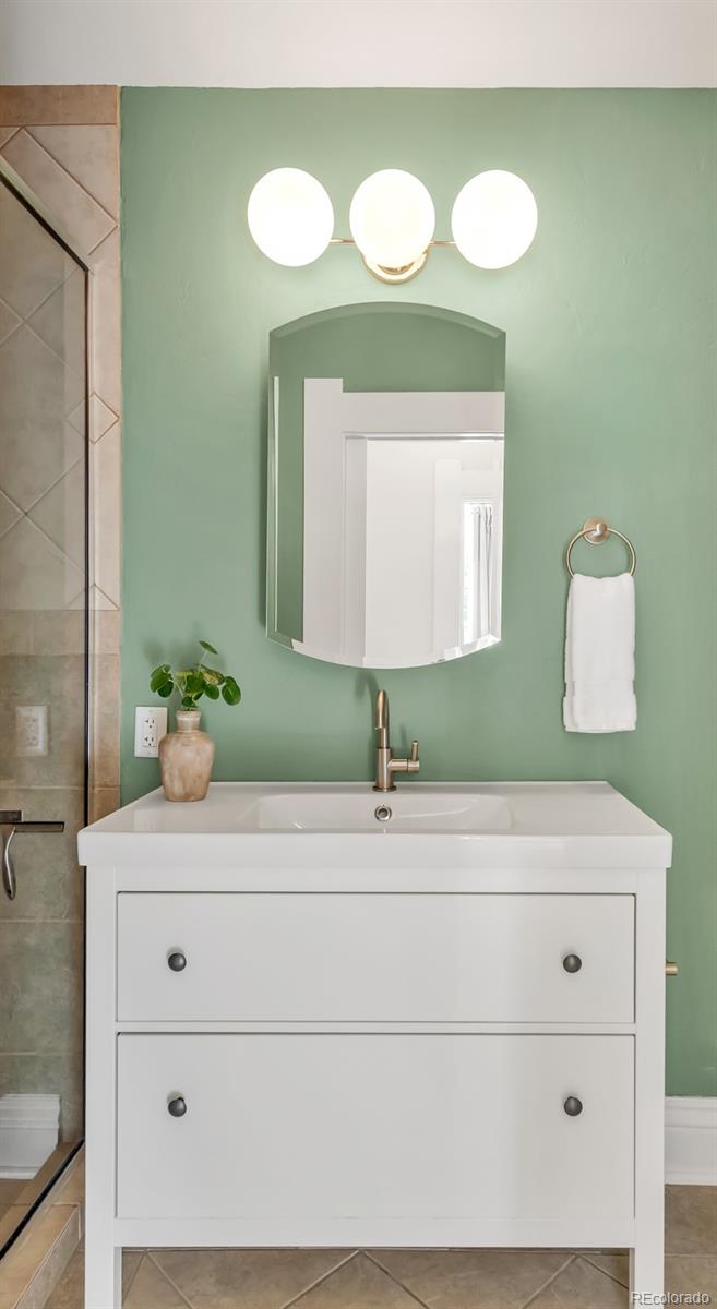 3611 Zuni Street Unit: 102