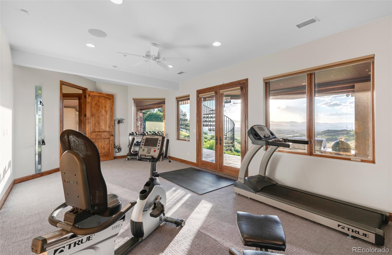 5575 Aspen Leaf Place