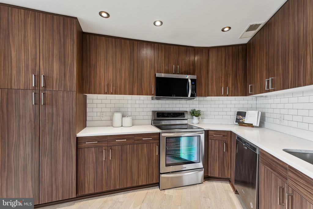 3409 WILSON BOULEVARD Unit: 312