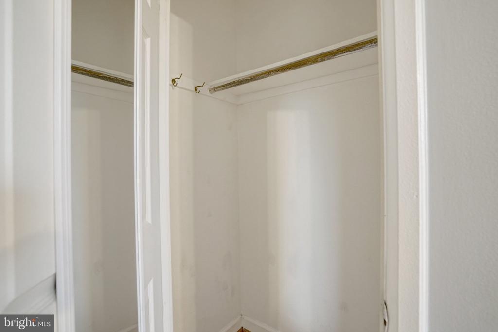 2873 S BUCHANAN STREET Unit: C2