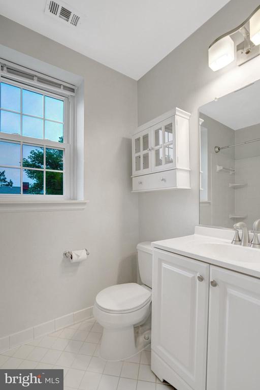 2873 S BUCHANAN STREET Unit: C2