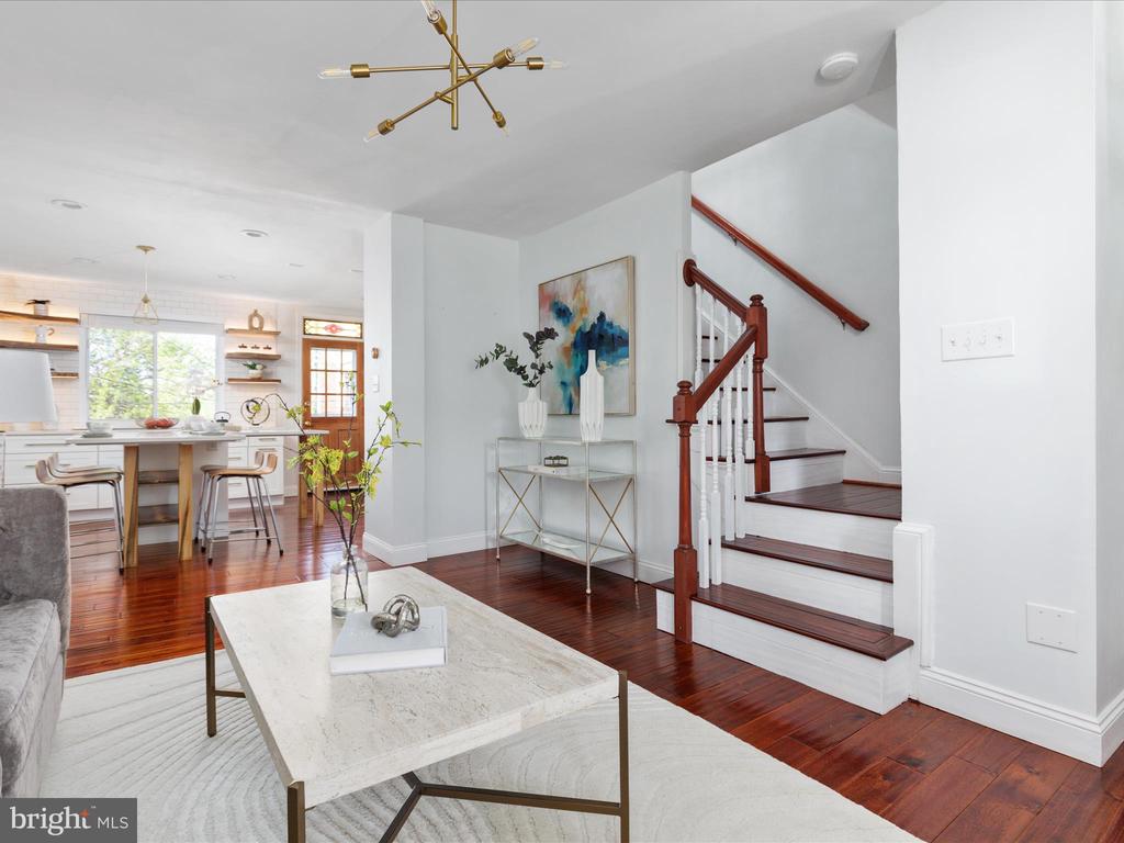 226 LYNHAVEN DRIVE
