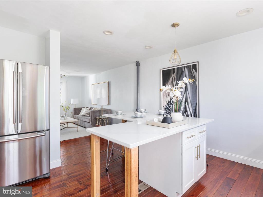 226 LYNHAVEN DRIVE