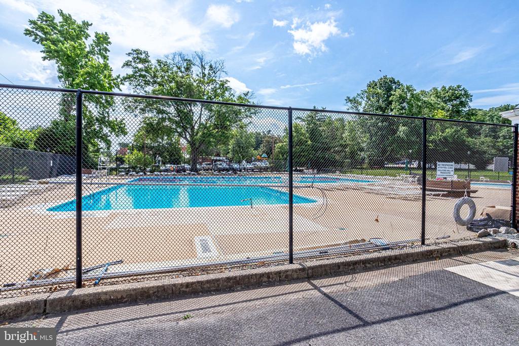 1405 MARTHA CUSTIS DRIVE