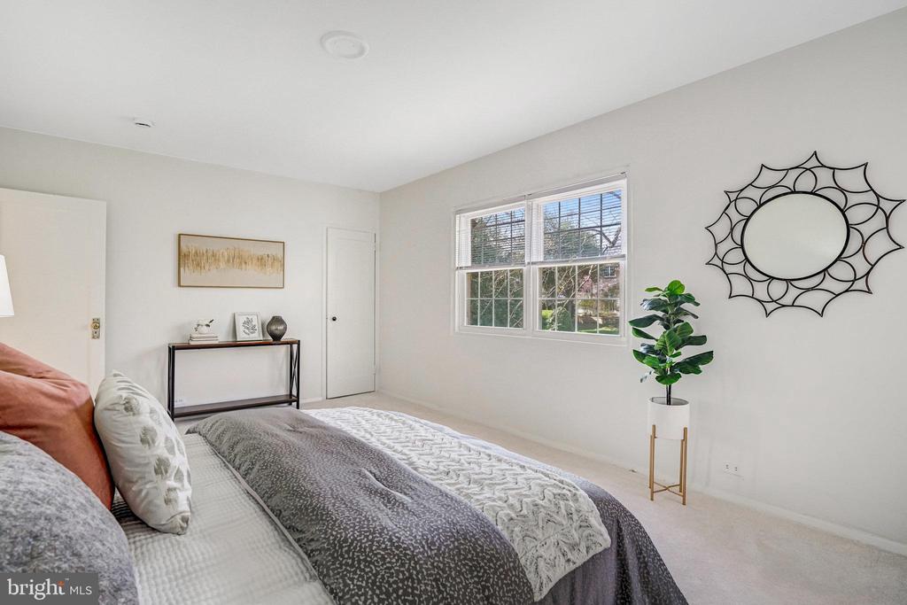 1405 MARTHA CUSTIS DRIVE