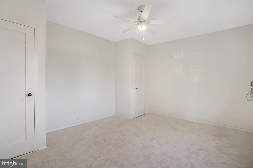 1405 MARTHA CUSTIS DRIVE