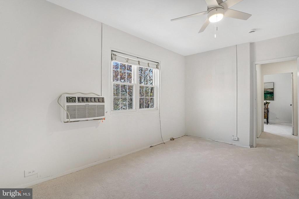 1405 MARTHA CUSTIS DRIVE