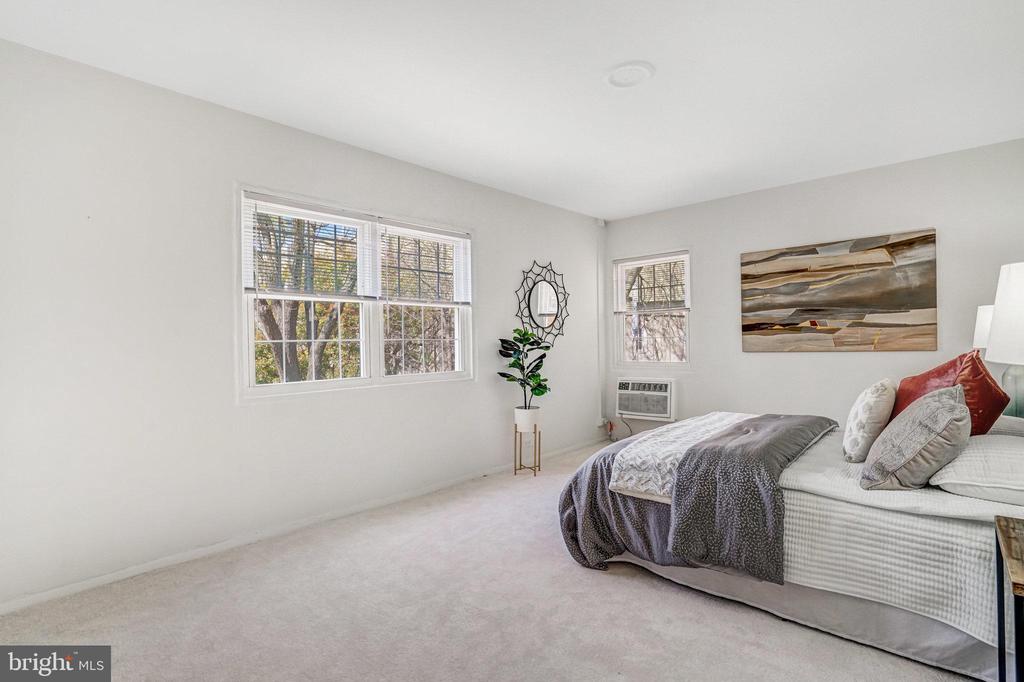 1405 MARTHA CUSTIS DRIVE