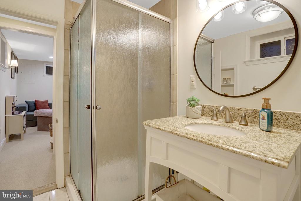 208 E BELLEFONTE AVENUE Unit: A
