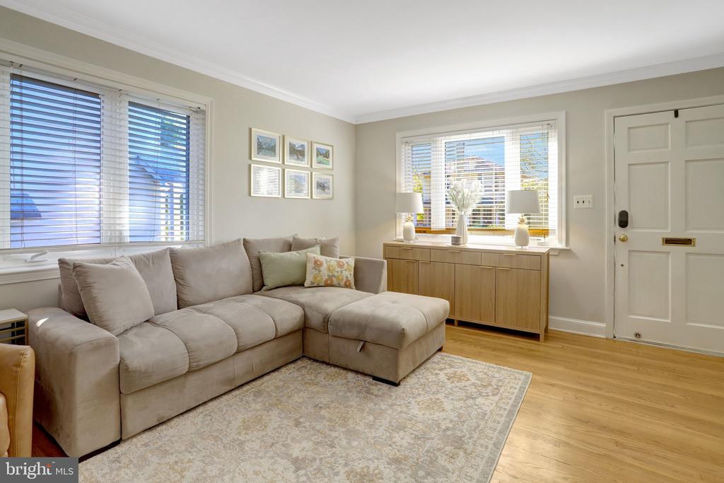 208 E BELLEFONTE AVENUE Unit: A