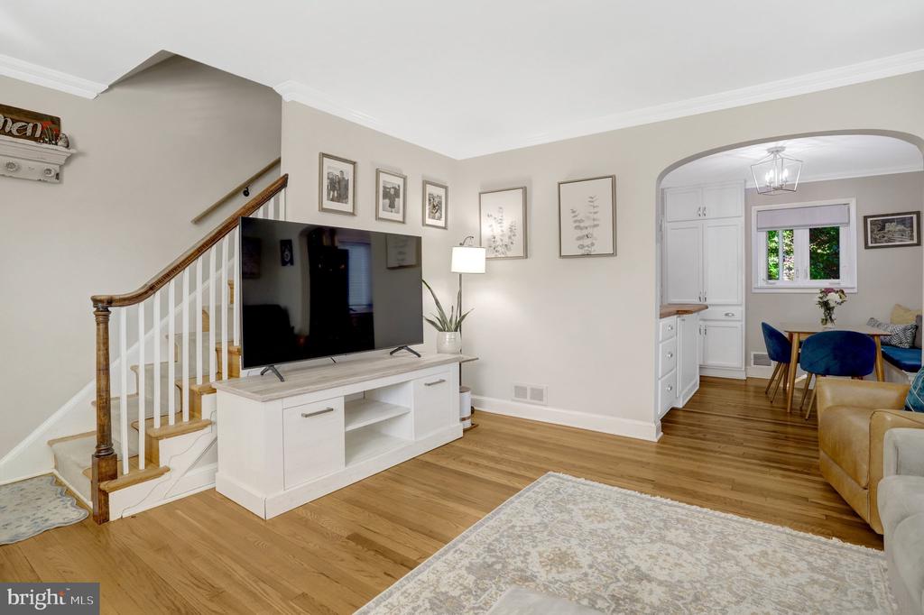 208 E BELLEFONTE AVENUE Unit: A